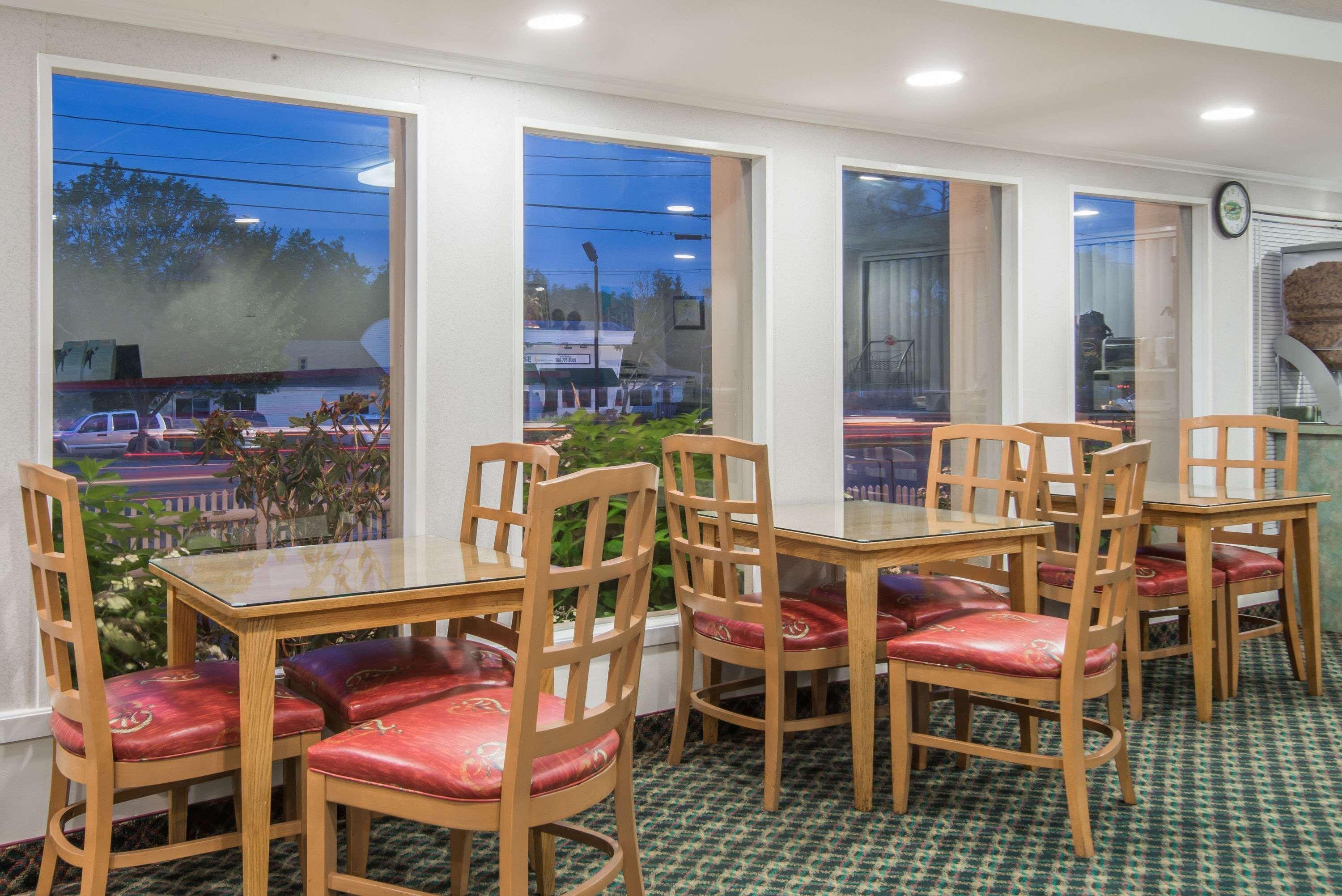 Relax Inn Cape Cod West Yarmouth Hyannis Extérieur photo